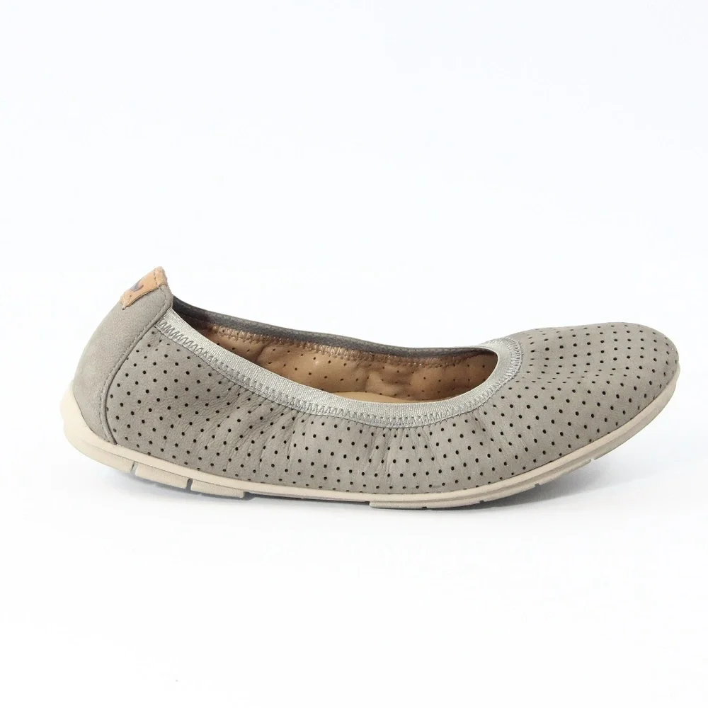 Clarks Unstructured Ballet Flats sz 6.5 Women Slip On Shoes casual work
